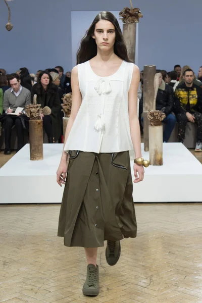 Look 8